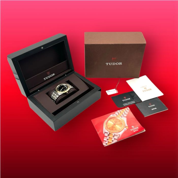 TUDOR ROYAL 41mm solid gold and diamond 90th мъжки часовник