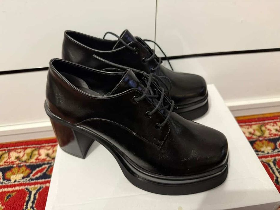 Дамски обувки на ток