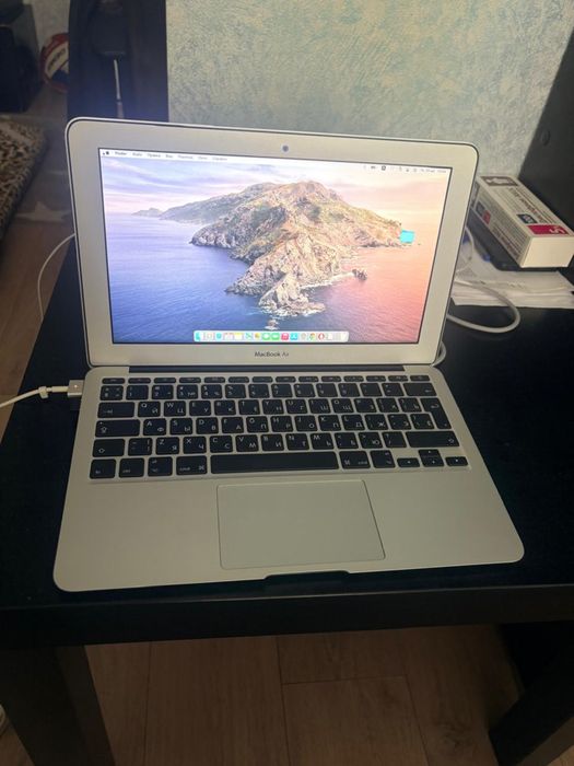 макбук Apple
