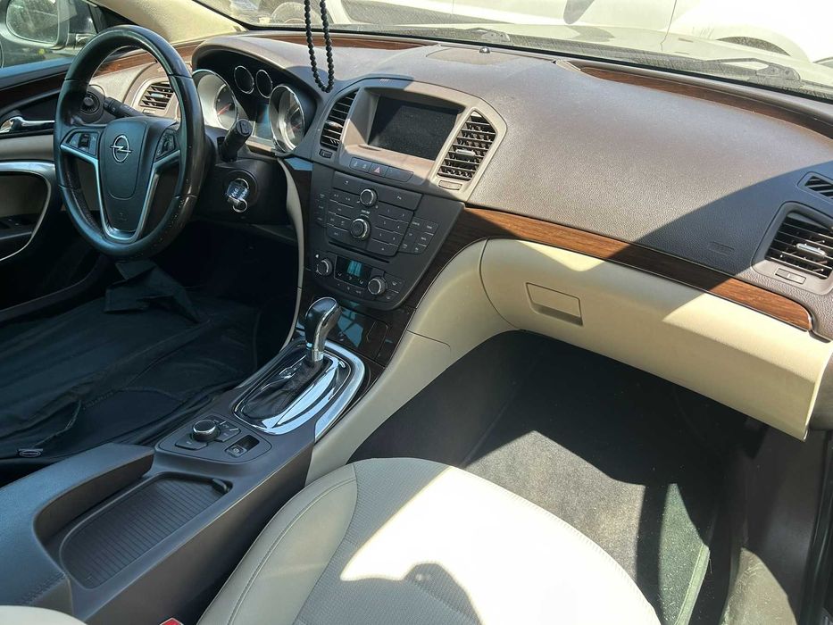 Opel Insignia 2.0 CDTI Automat / Опел Инсигния 2012 година на части
