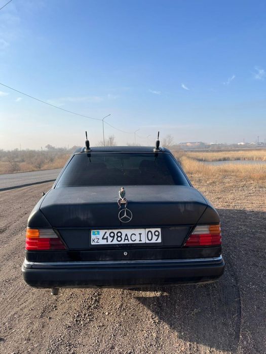 Продам машину мерседес