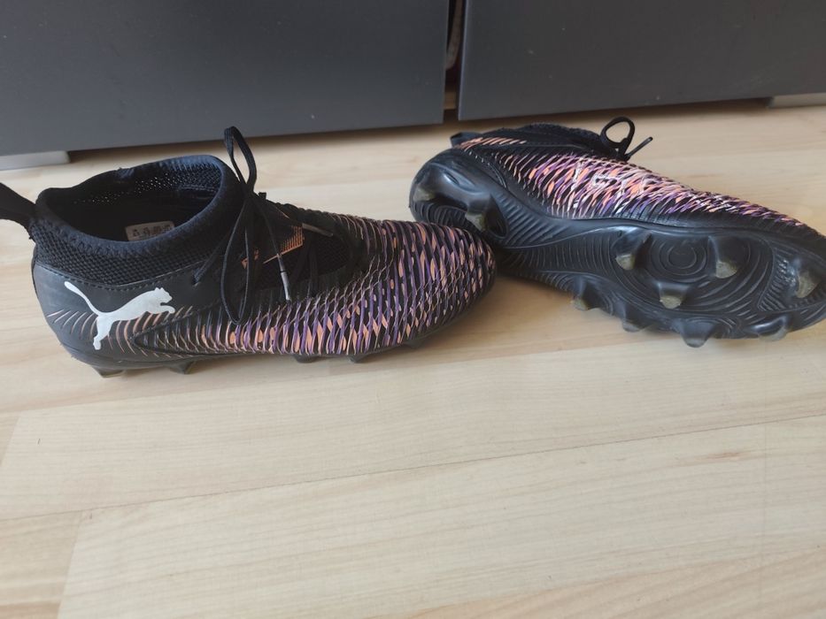 Детски футболни бутонки PUMA