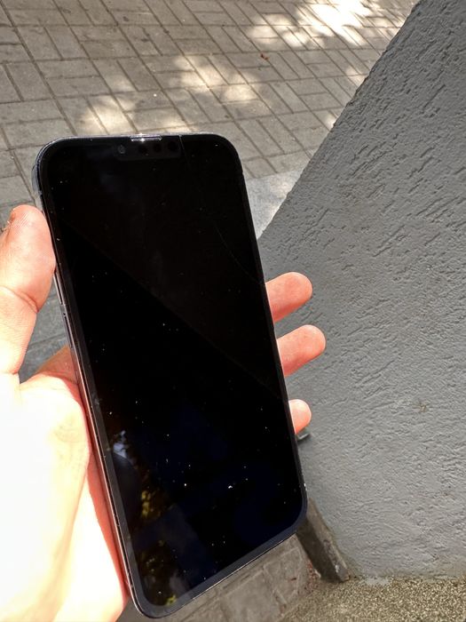 vand iphone 13 pro max