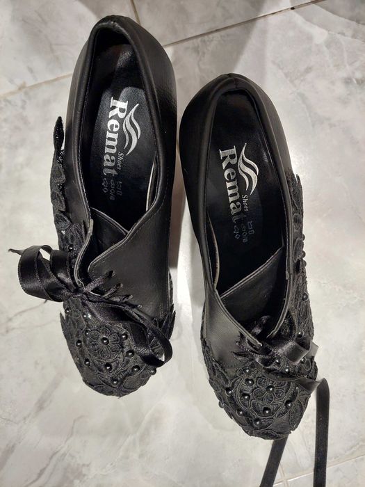 Дамски  обувки на платформа