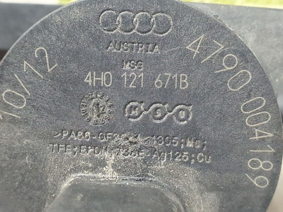 Pompa recirculare apa 4h0121671b Audi A4 B8/8K (facelift) (2011 - 2016) 1.8 tfsi CJEB