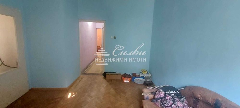 Продава се Четиристаен апартамент в Шумен, Център - 120 кв.м за 2084 €/кв.м - Снимка #6