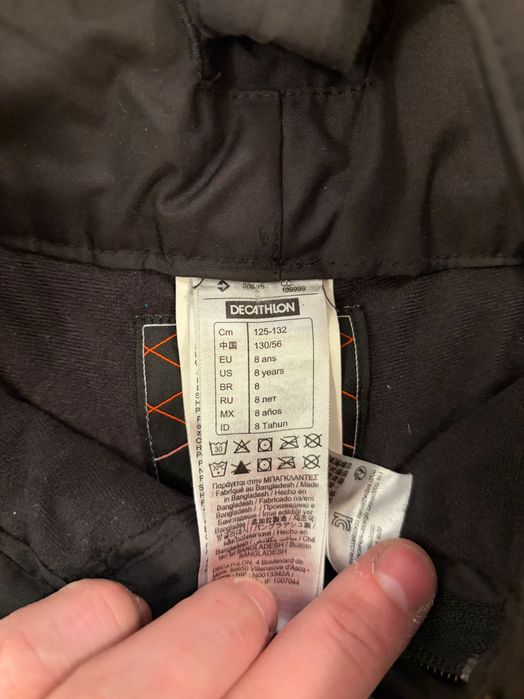 Vând pantaloni ski 125, 132