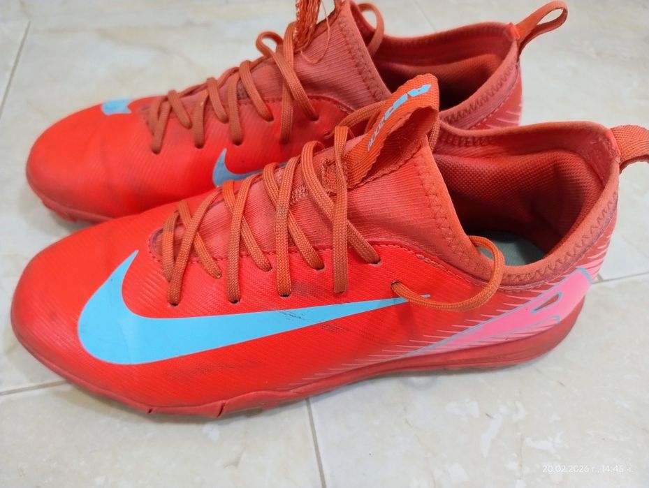 NIKE Обувки за футбол
