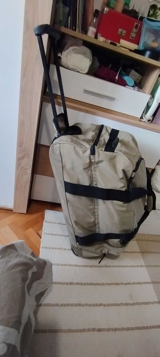 Сак Antler с колелца и прибираща се дръжка