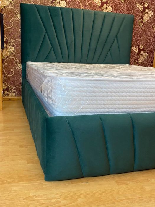 Кровать. Двухспальная кровать. Двухместная кровать.