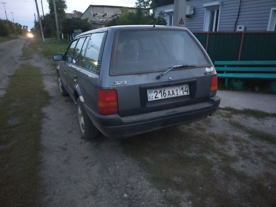 Продам Мазда 323