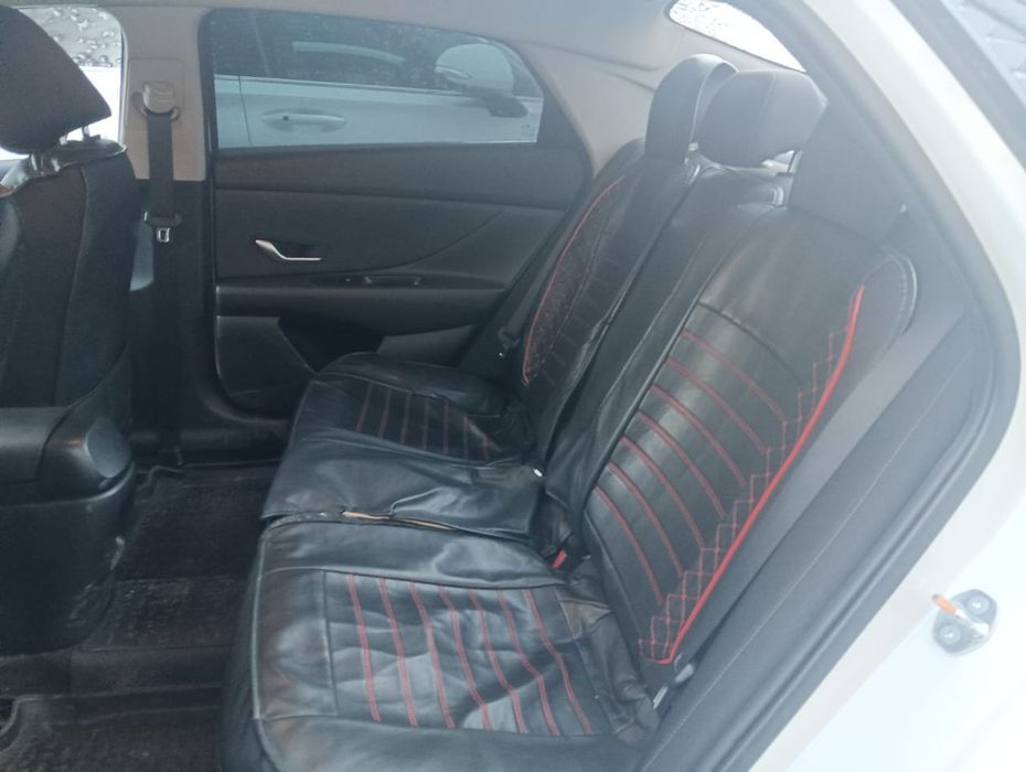 Продам чехлы автомобиля универсальные