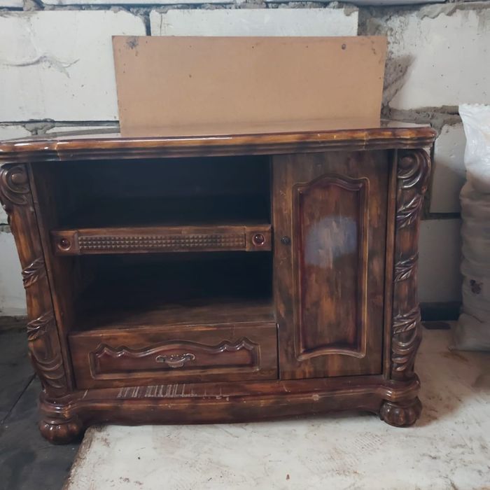 Тумба  под телевизор