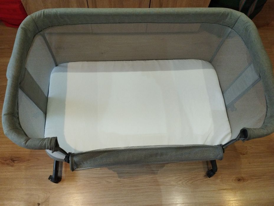 Електрическа люлка и бебешко легло next to me Kikka boo