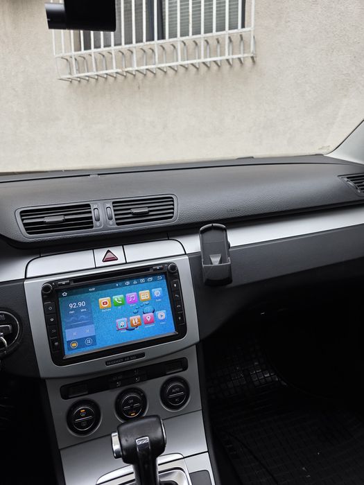 Vând auto Volkswagen Passat 2008,cutie automata, gri, 3500e, neg.