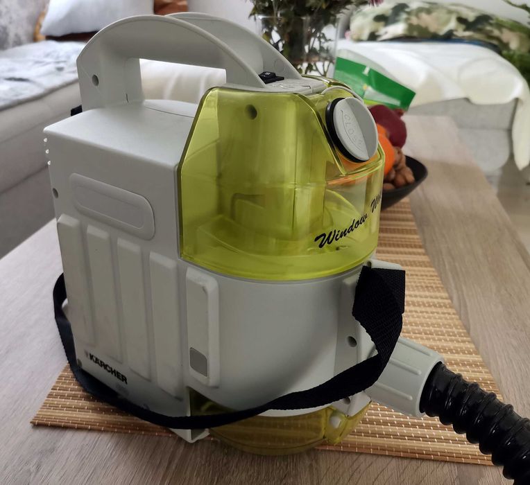 Aspirator pentru spalat geamuri Karcher K250 - necesita acumulator