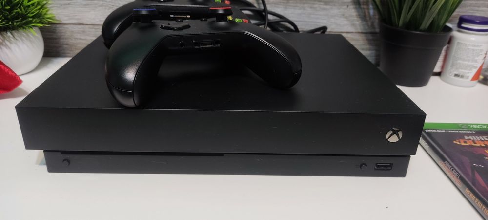 Приставка XBOX. one X. 1Tb