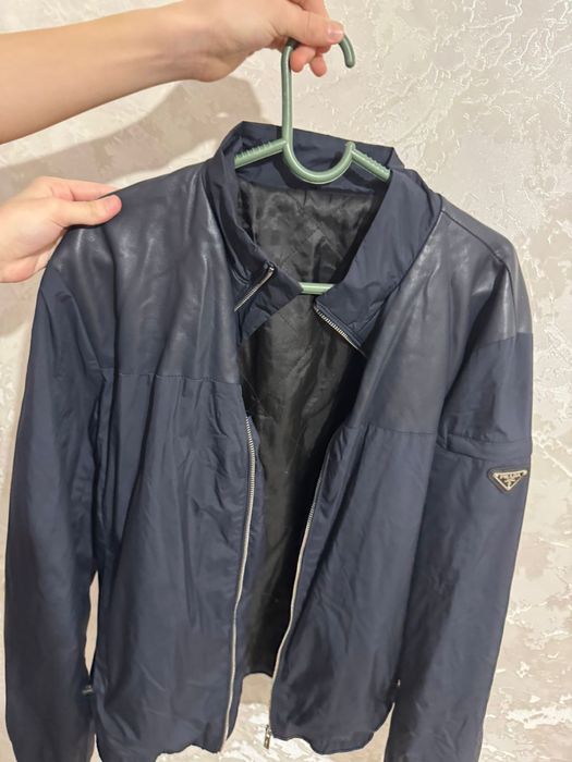 Prada -ның весенный /осенний курткасы