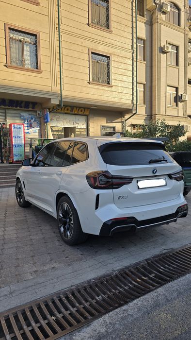 BMW iX3 электр Срочно сотилади