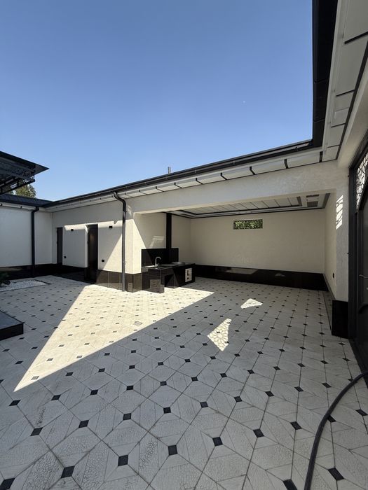 ориентир Абу-Сахий булган 6 хонали евро ховли сотилади! Райцентр