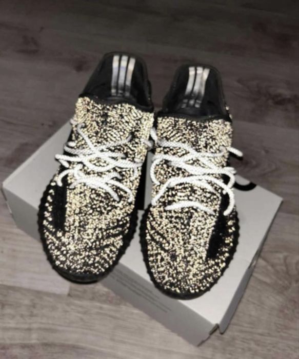 Yezzy full reflective marimea 42