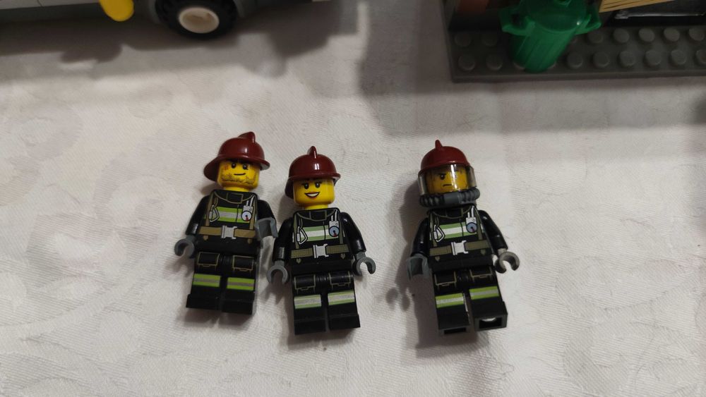 Продавам много Лего Град Сити Lego City част 4 Пожарникарски комплекти