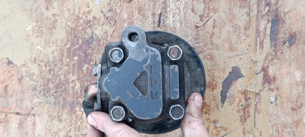 Насос Гура Митсубиси