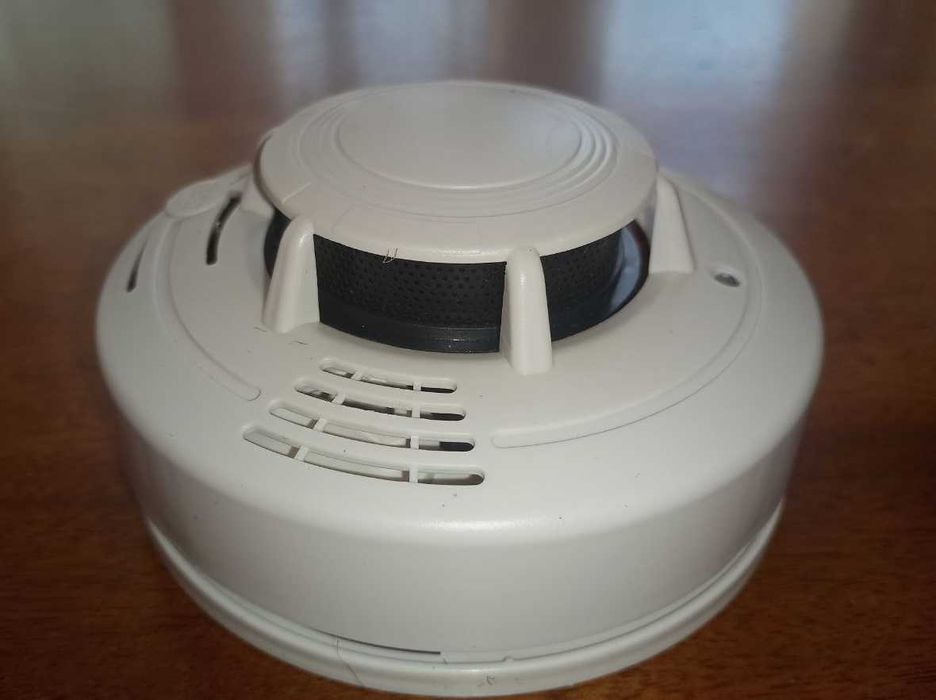 Пожарный дымовой датчик, беспроводной, с батарейкой 2*1.5V AA