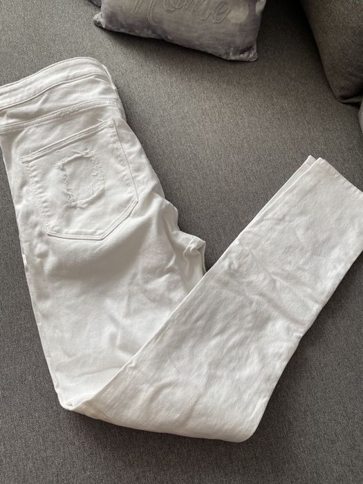 Blugi albi H&M rupti de dama