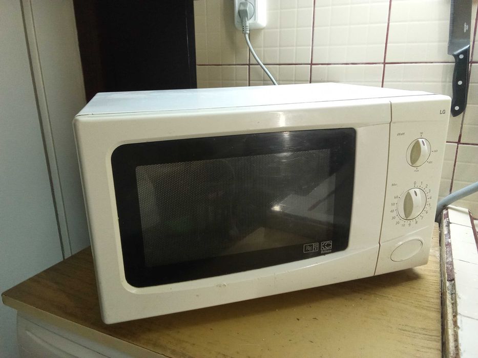 микровълнова печка LG