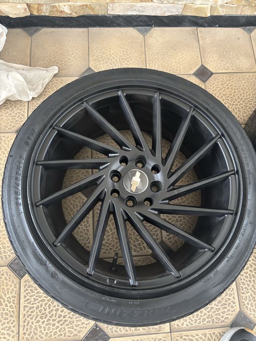 Vossen r17 diska sotiladi