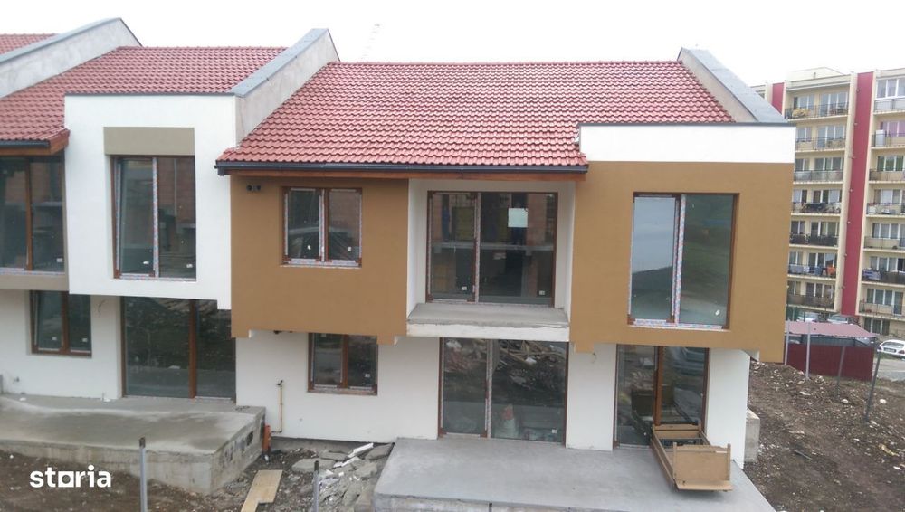 Apartament 3 dormitoare, pod mansardabil, gradina, loc parcare
