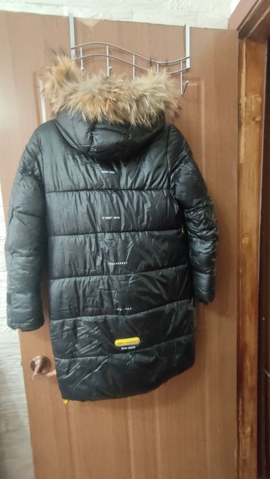 Зимняя куртка на девочку