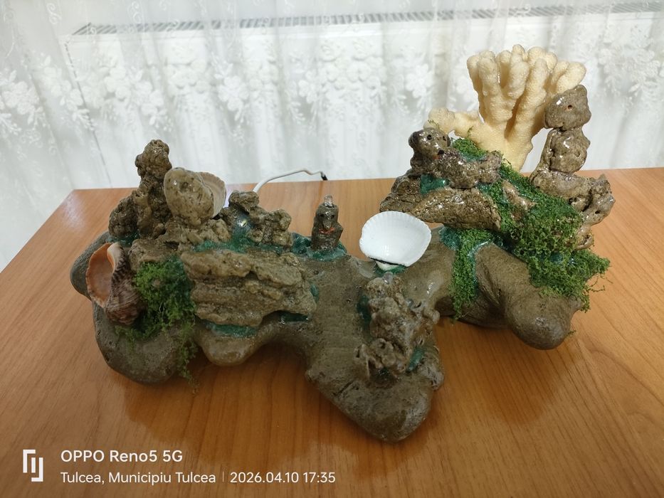 Lampa cu leduri sau decor terariu