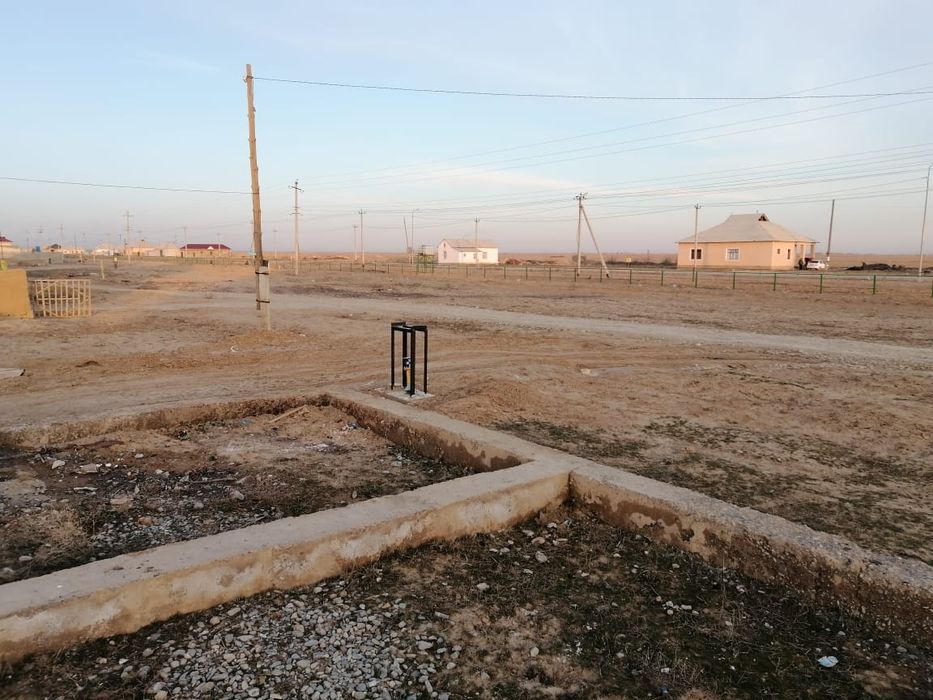 Земельный участок с фундаментом