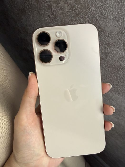 Продам iphone 16 pro max