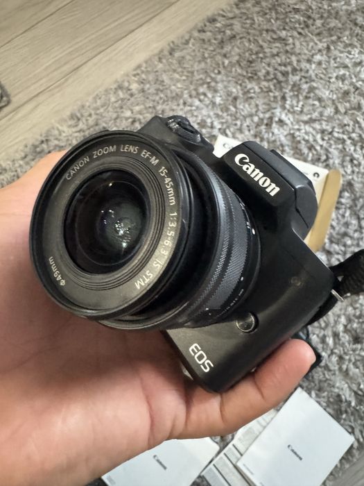 Aparat foto Canon eos M50