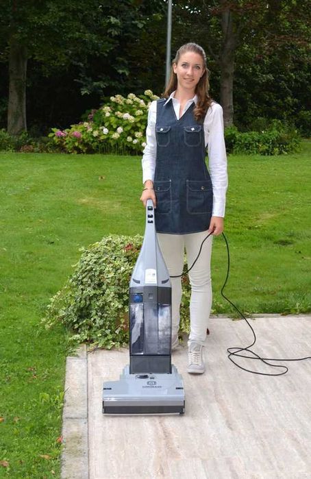 Firmā de curāţenie  Apartamente, Case   Birouri