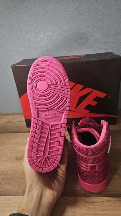 Jordan 1 pietricele roz