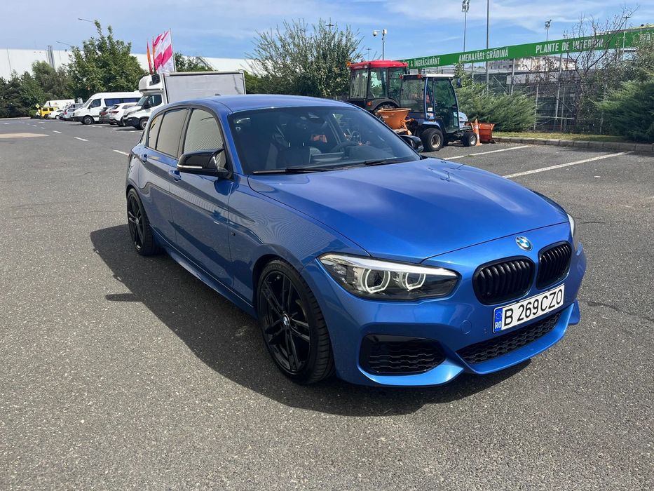 BMW M1 M140i