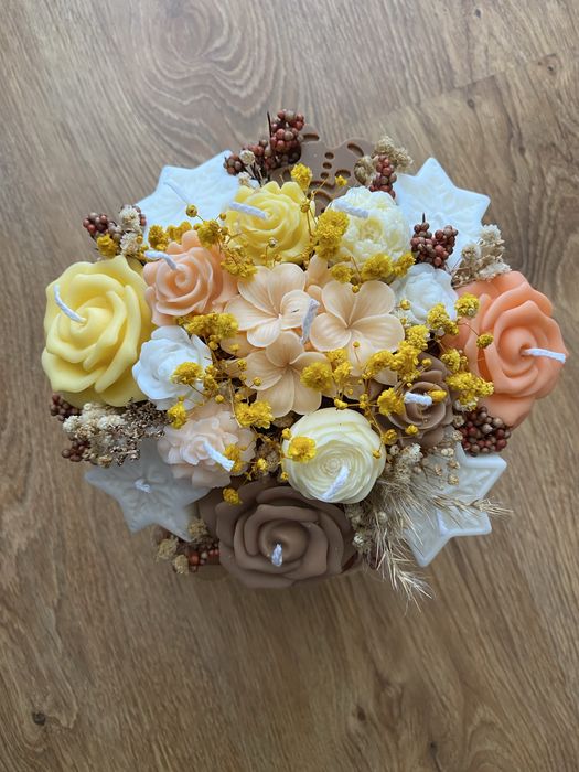 Ароматен букет от соеви свещи