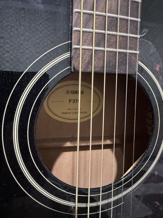 Гитара yamaha f370