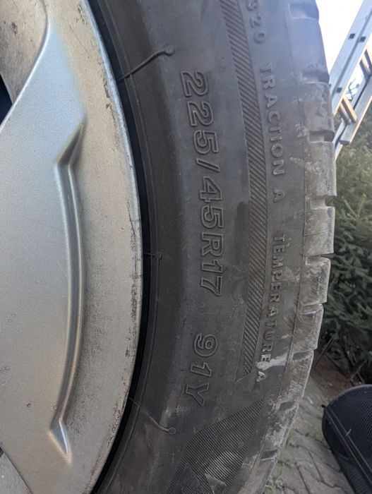 Anvelope Bridgestone + jante aliaj