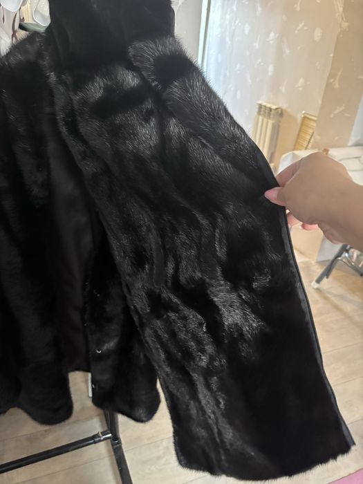 Продам шубу норковую