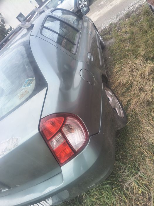 Vand renault benzina