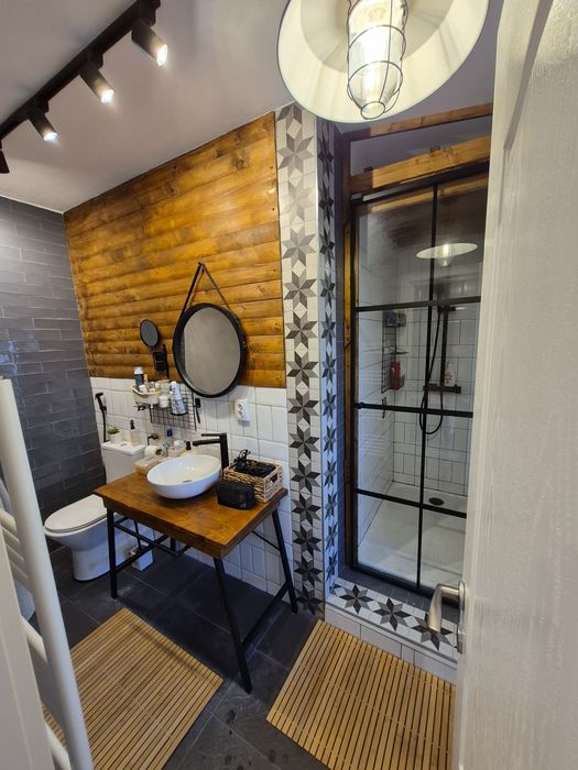 Proprietar vinde casa insiruita complex Seșul de Sus Floresti