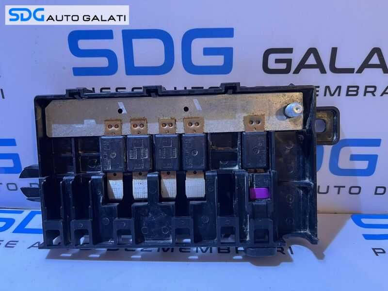 Panou Tablou Sigurante Relee Acumulator Baterie BMW X5 E70 2007 - 2013 Cod 10688710 [D0740]