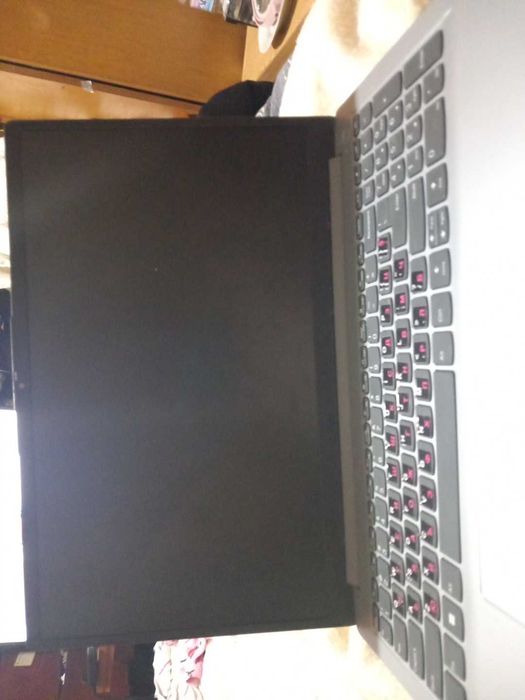 Laptop lenovo nov