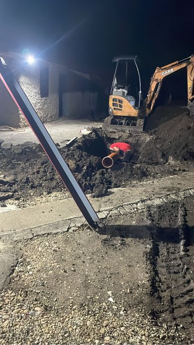 Inchiriez miniexcavatoare la cele mai bune preturi