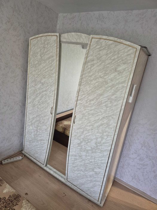 Обзавеждане за спалня -легло, матрак, гардероб и др.